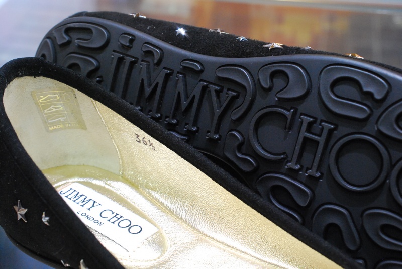 ジミーチュウ 高級ブランド靴の買取もお任せください。樟葉駅前で高価買取リサイクル『質はしもと(有)橋本質店』